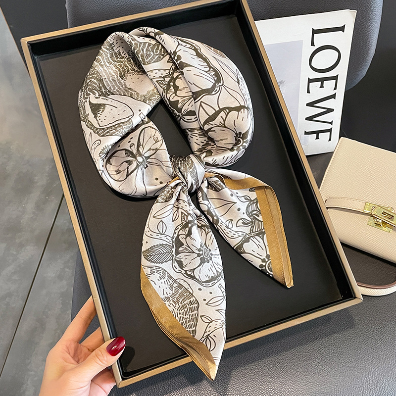 Luxury Brand 100% Real Silk Sq - огляд і ціна Women Accessories Brands