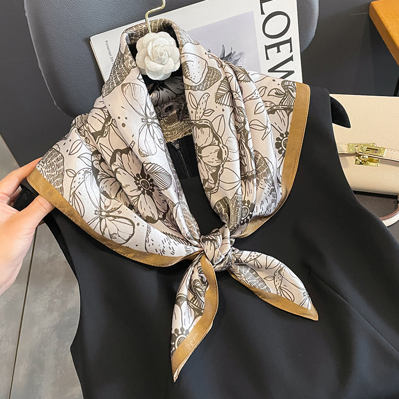 Luxury Brand 100% Real Silk Sq - огляд і ціна Women Accessories Brands