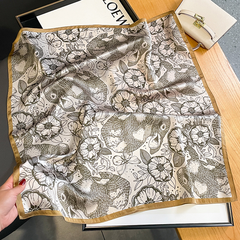 Luxury Brand 100% Real Silk Sq - огляд і ціна Women Accessories Brands